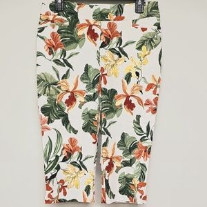 CHICO'S The So Slimming® 180 Brigitte Orchid Print Capris, NEW, Sz 4